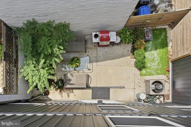 930 S BEULAH ST, Philadelphia, PA 19147