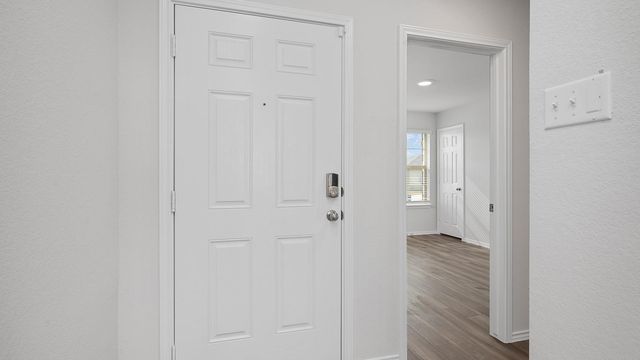 132 McNamara CT, Jarrell, TX 76537