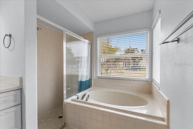 2435 LAKE JACKSON CIRCLE, Apopka, FL 32703