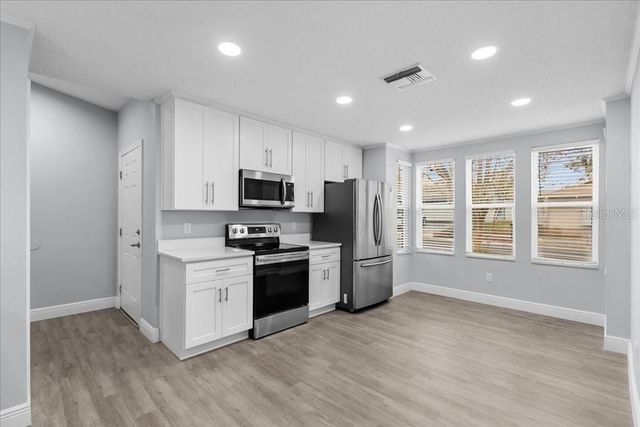 2435 LAKE JACKSON CIRCLE, Apopka, FL 32703