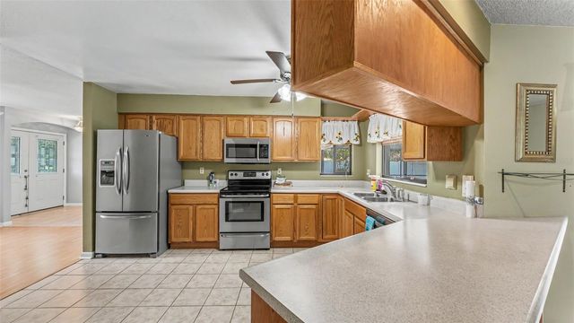 2208 GROVEGLEN CIRCLE, Lakeland, FL 33812