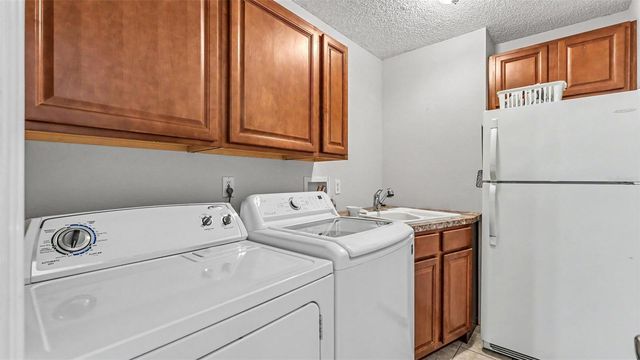 2208 GROVEGLEN CIRCLE, Lakeland, FL 33812
