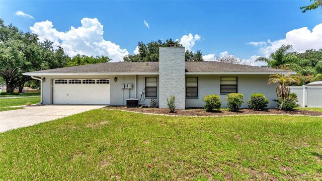 2208 GROVEGLEN CIRCLE, Lakeland, FL 33812