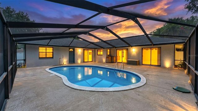 2208 GROVEGLEN CIRCLE, Lakeland, FL 33812