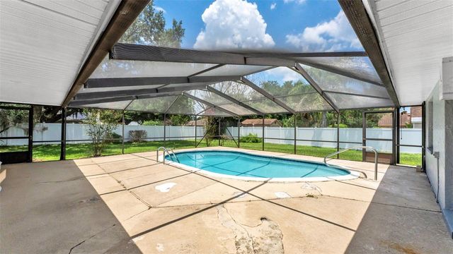 2208 GROVEGLEN CIRCLE, Lakeland, FL 33812