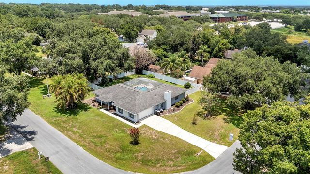2208 GROVEGLEN CIRCLE, Lakeland, FL 33812