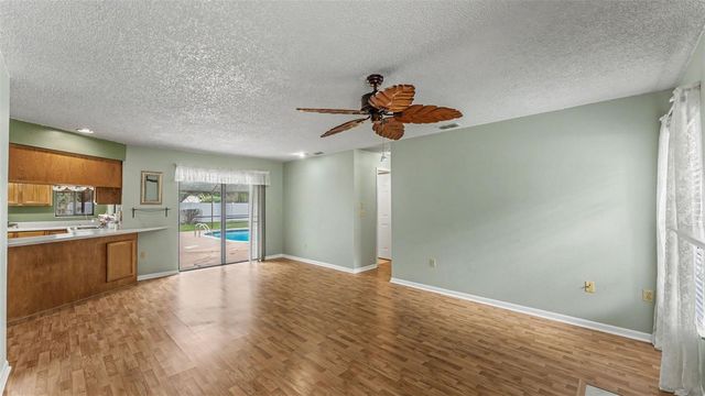 2208 GROVEGLEN CIRCLE, Lakeland, FL 33812