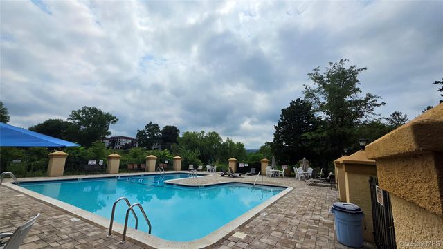 14 Skyline Drive 14, Fishkill, NY 12524