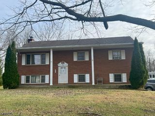 215 Anderson Rd, Franklin Twp., NJ 08802