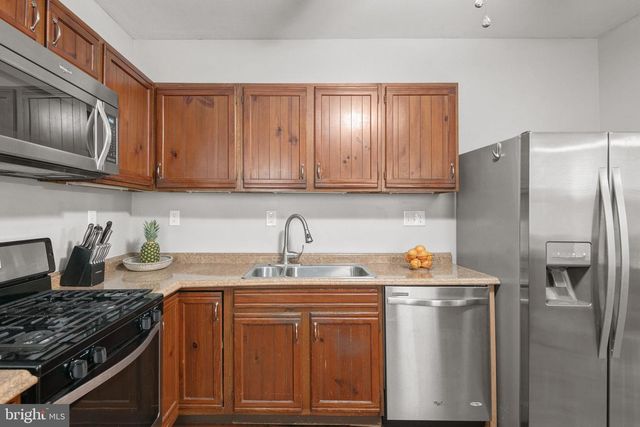 830 N DUKE ST, Lancaster, PA 17602