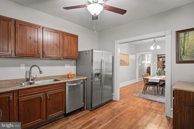 830 N DUKE ST, Lancaster, PA 17602