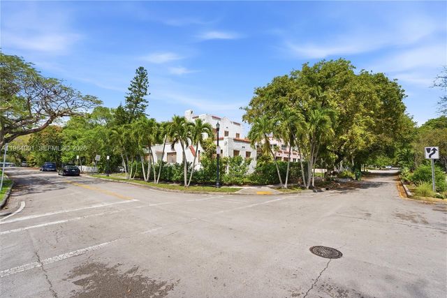 4400 NE 1st Ave, Miami, FL 33137