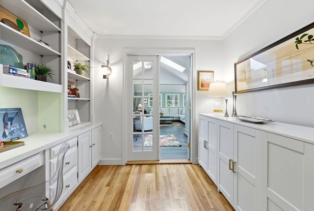 5 Landau Lane, Andover, MA 01810
