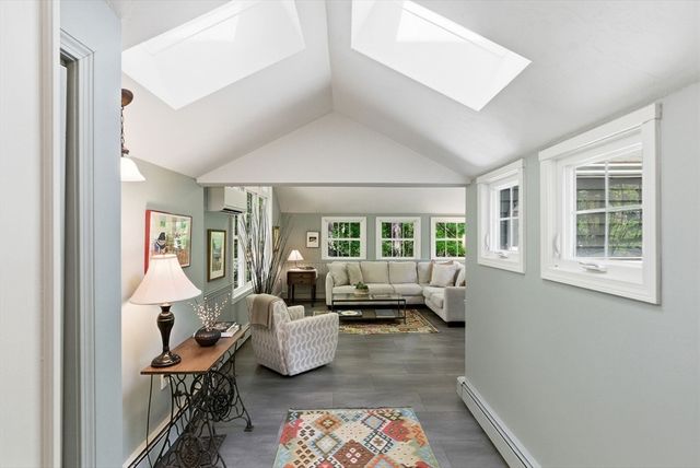 5 Landau Lane, Andover, MA 01810