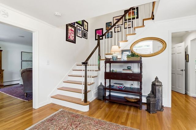 5 Landau Lane, Andover, MA 01810