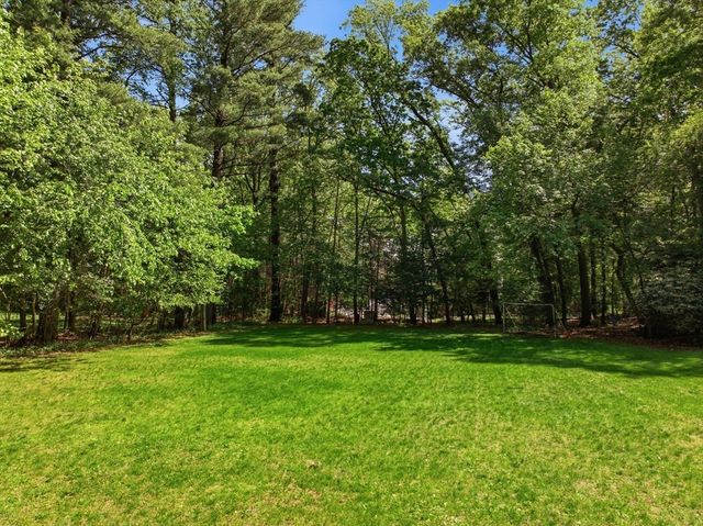 5 Landau Lane, Andover, MA 01810