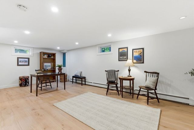 5 Landau Lane, Andover, MA 01810