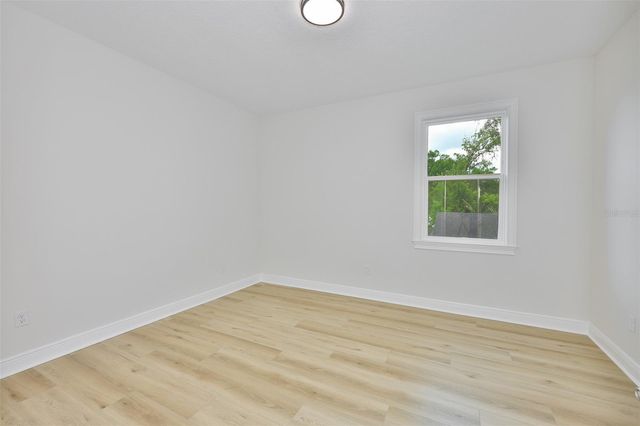 1911 W BEACH STREET, Tampa, FL 33607