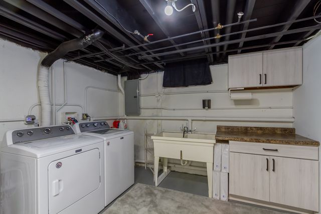 217 Fishing Lane 19, Wood Dale, IL 60191