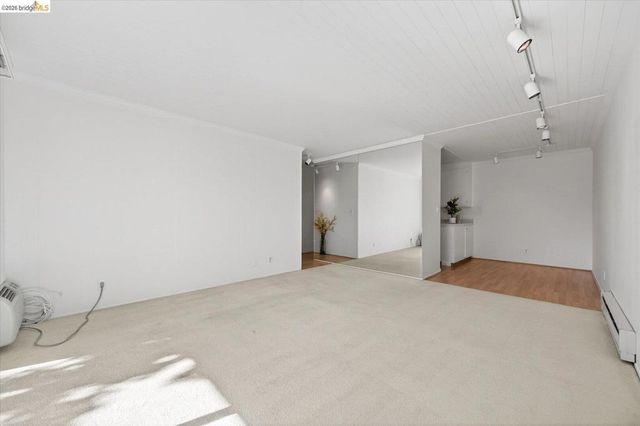 1305 Boulevard WAY APT 303, Walnut Creek, CA 94595