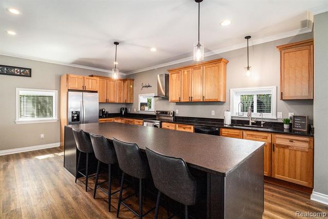 3280 Chambourne Street, Commerce Twp, MI 48382