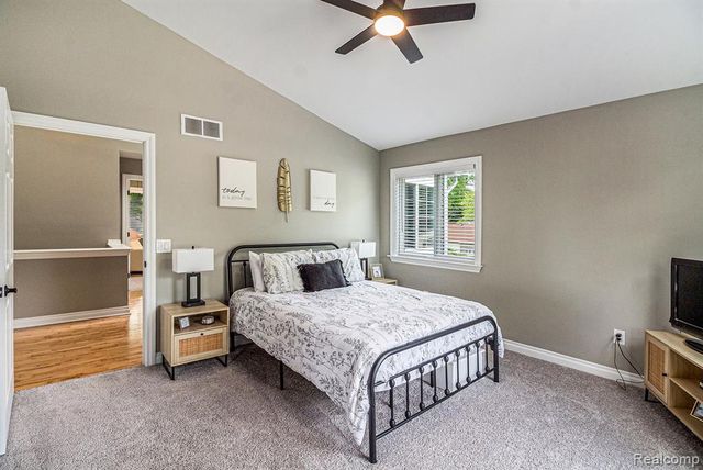 3280 Chambourne Street, Commerce Twp, MI 48382