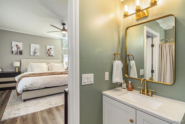 3280 Chambourne Street, Commerce Twp, MI 48382