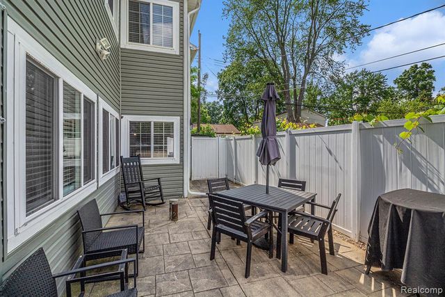 3280 Chambourne Street, Commerce Twp, MI 48382