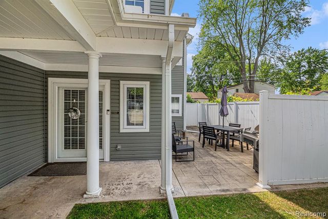 3280 Chambourne Street, Commerce Twp, MI 48382