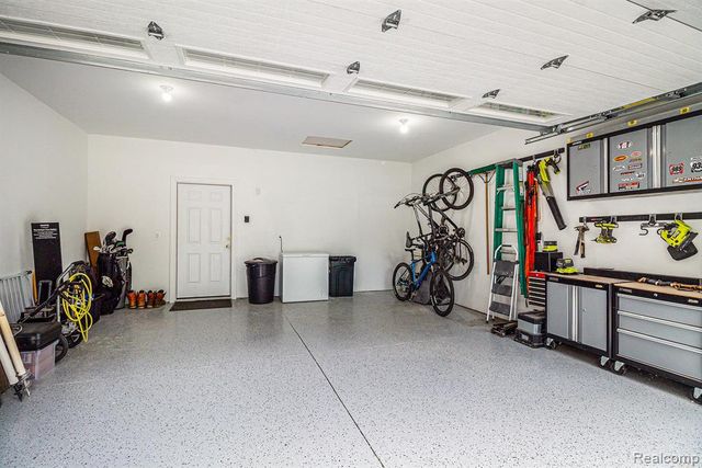 3280 Chambourne Street, Commerce Twp, MI 48382