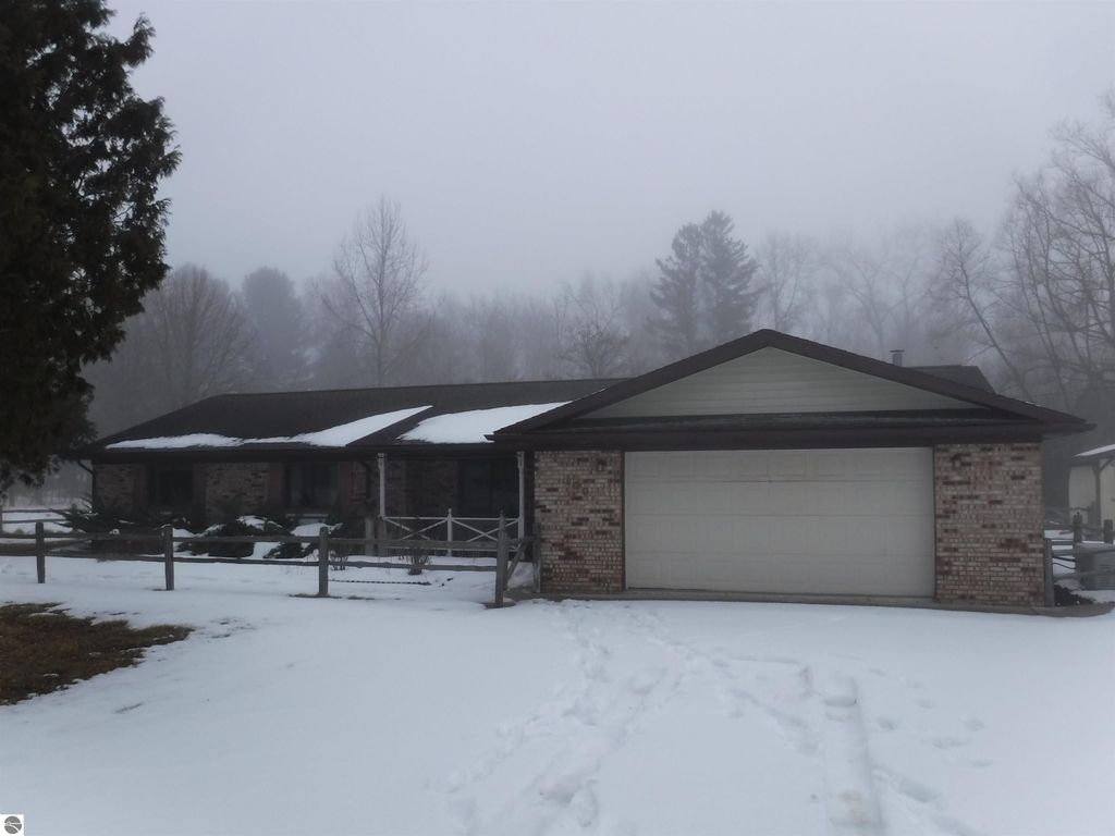 Image 1 of property listing at 329 W Main Street, Harrisville, MI 48740