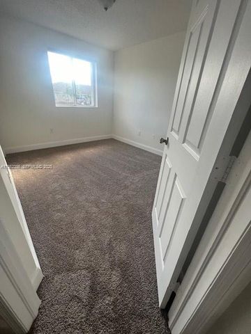 2217 SE 23rd Road 2217, Homestead, FL 33035