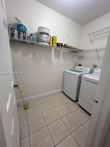 2217 SE 23rd Road 2217, Homestead, FL 33035