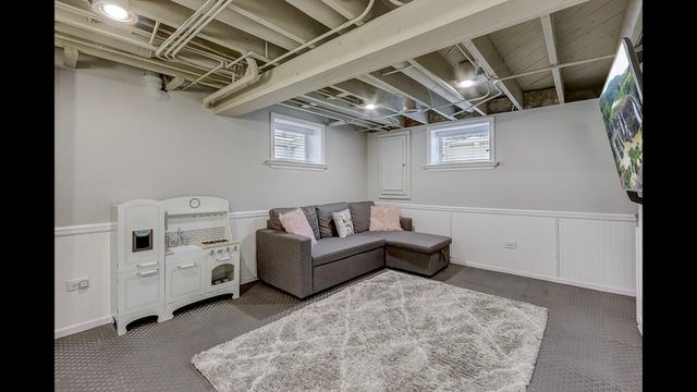 1025 N Main Street, Naperville, IL 60563