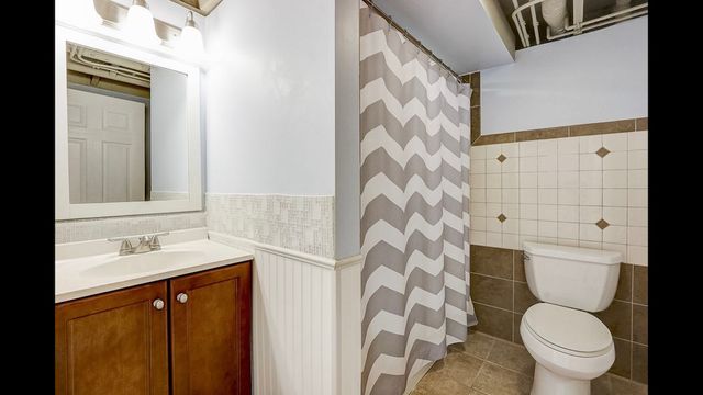 1025 N Main Street, Naperville, IL 60563
