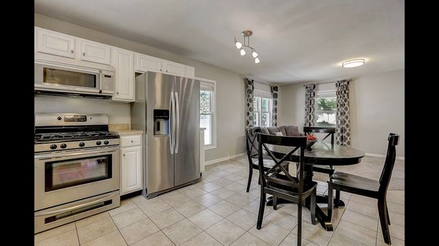 1025 N Main Street, Naperville, IL 60563