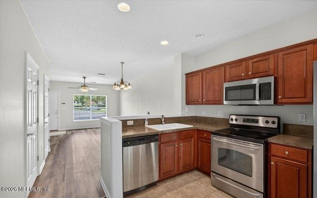 8098 SUMMER PALM Court, Jacksonville, FL 32256