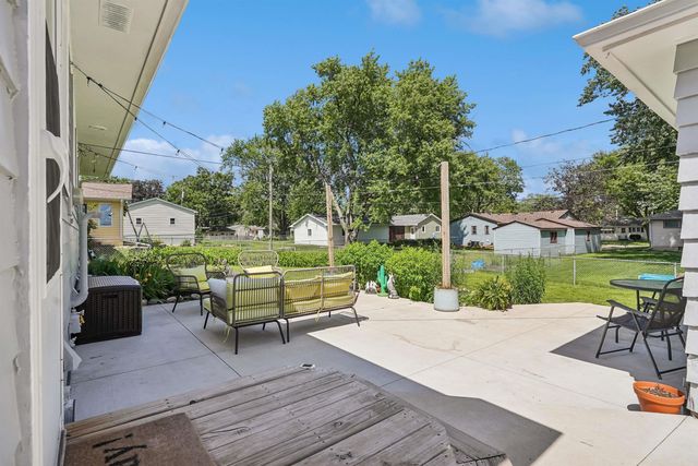 1245 Deloris Drive, Waterloo, IA 50701