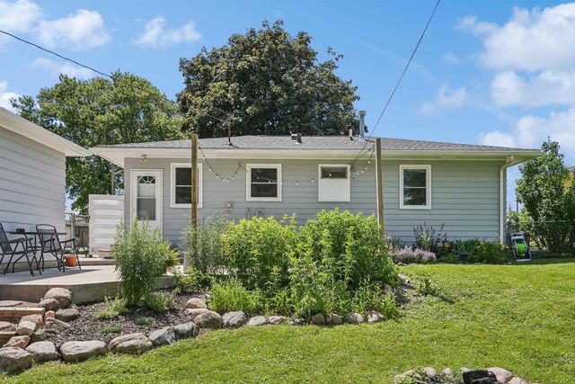 1245 Deloris Drive, Waterloo, IA 50701