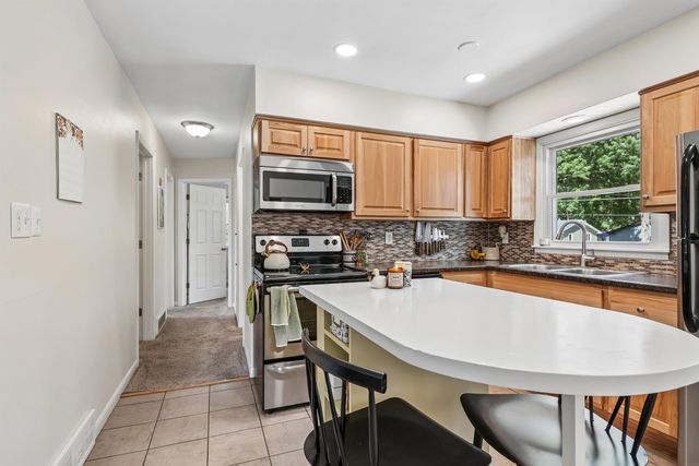 1245 Deloris Drive, Waterloo, IA 50701