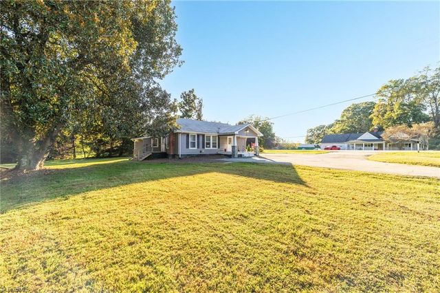 7862 Nc Highway 68, Stokesdale, NC 27357