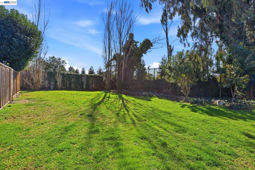 Image 36 of property listing at 27773 Pistachio Ct, Hayward, CA 94544