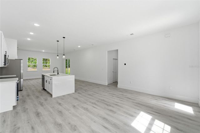 238 E CALDWELL DRIVE, Dunnellon, FL 34434