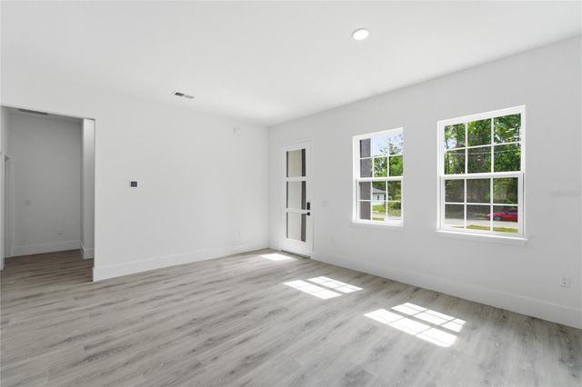 238 E CALDWELL DRIVE, Dunnellon, FL 34434