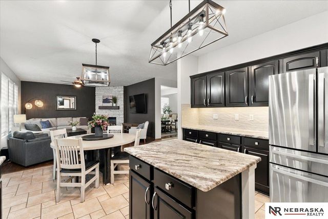 5115 S 194th Avenue, Omaha, NE 68135