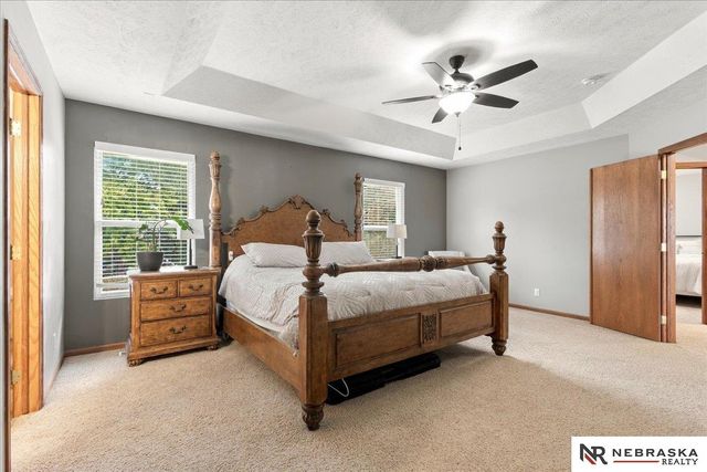 5115 S 194th Avenue, Omaha, NE 68135