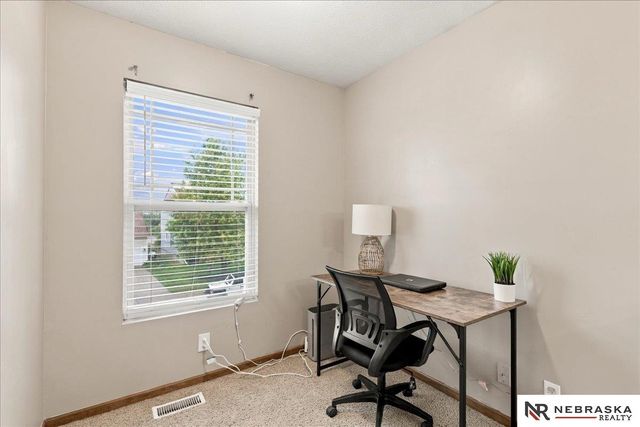 5115 S 194th Avenue, Omaha, NE 68135