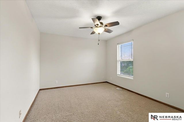5115 S 194th Avenue, Omaha, NE 68135