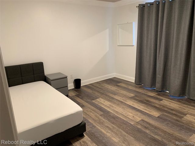 35851 Thornton Drive, Sterling Heights, MI 48310