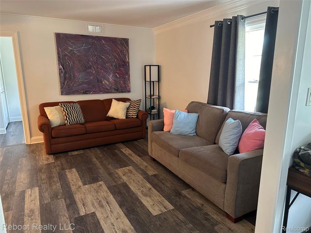 35851 Thornton Drive, Sterling Heights, MI 48310